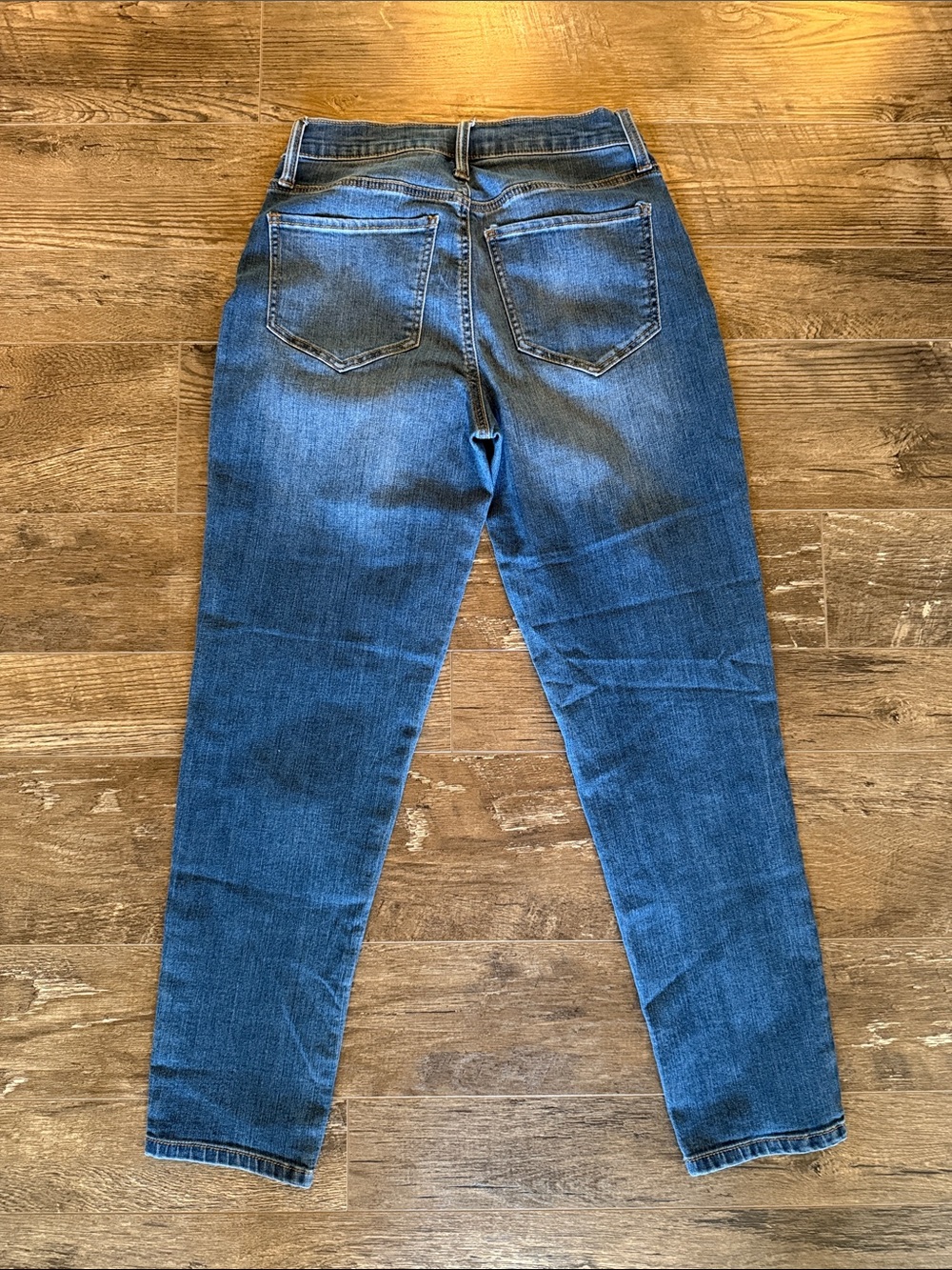 SO Women's Blue Distressed Mom Jeans Size 25 - Picture 7 of 7